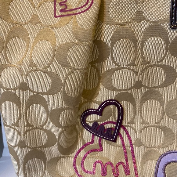 Coach Poppy Tote (USED) - Picture 4 of 15
